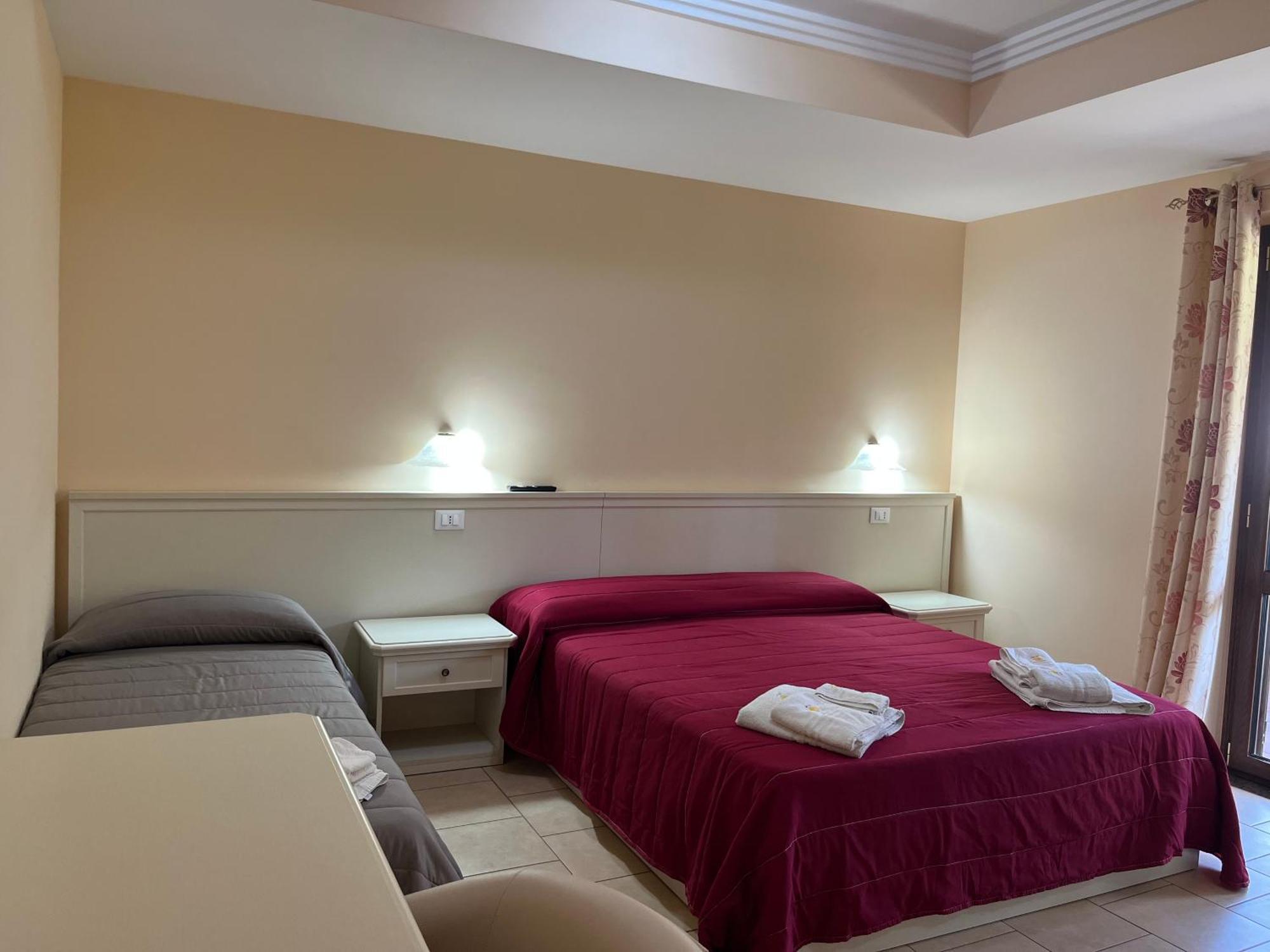 Hotel Residenza Domus Aurea Tropea- Vista Mare à Santa Domenica  Extérieur photo