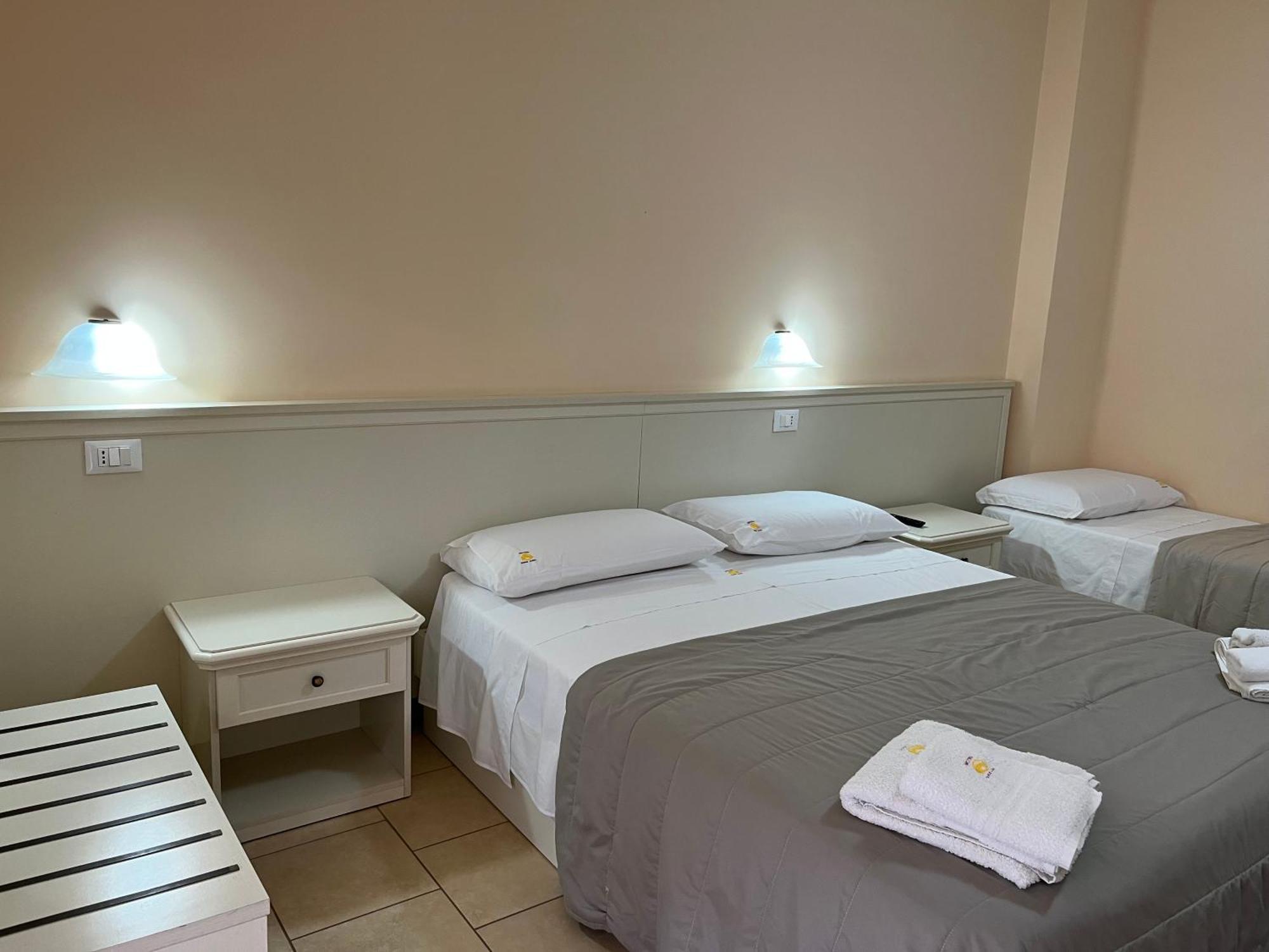 Hotel Residenza Domus Aurea Tropea- Vista Mare à Santa Domenica  Extérieur photo