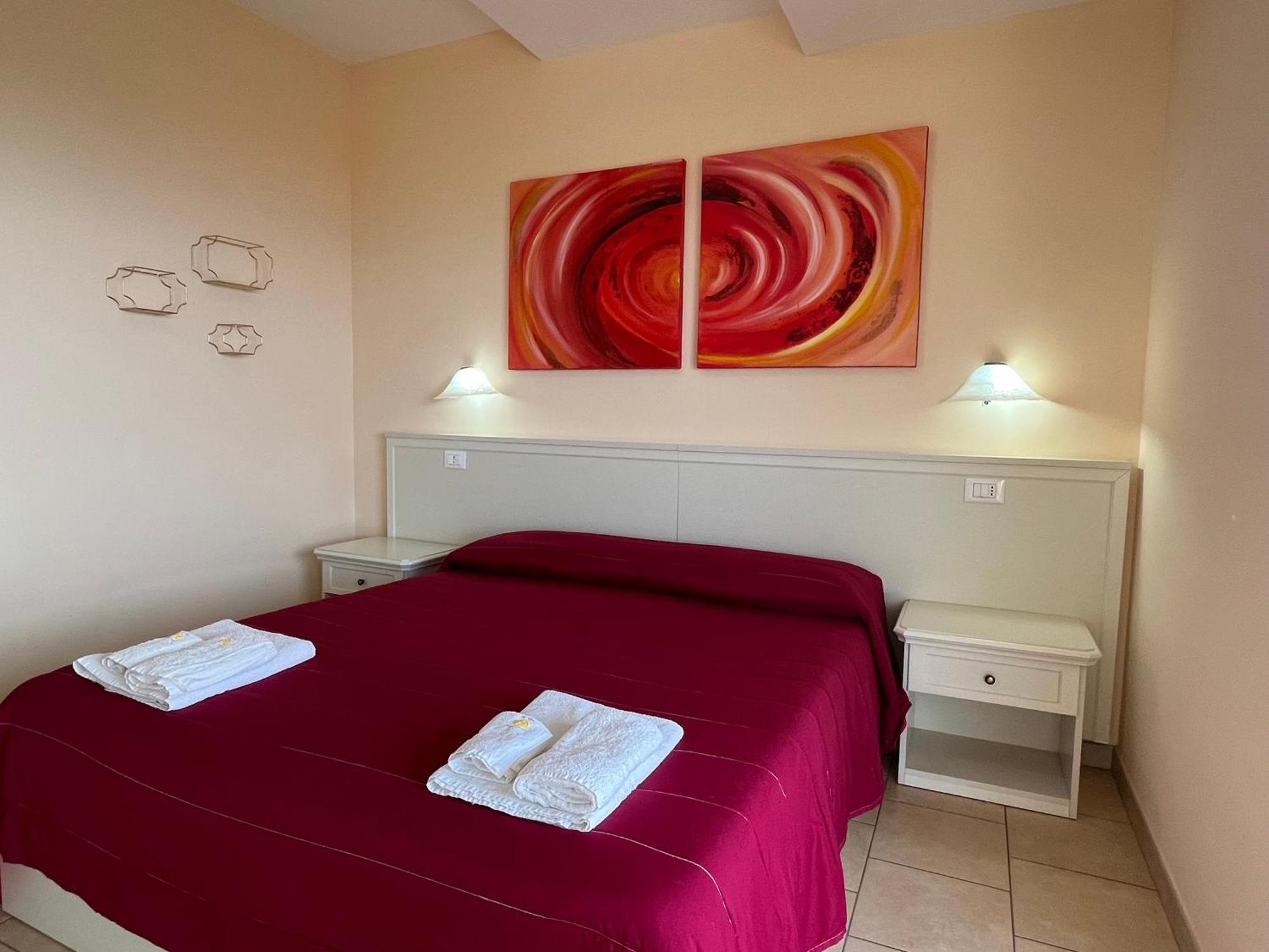 Hotel Residenza Domus Aurea Tropea- Vista Mare à Santa Domenica  Extérieur photo