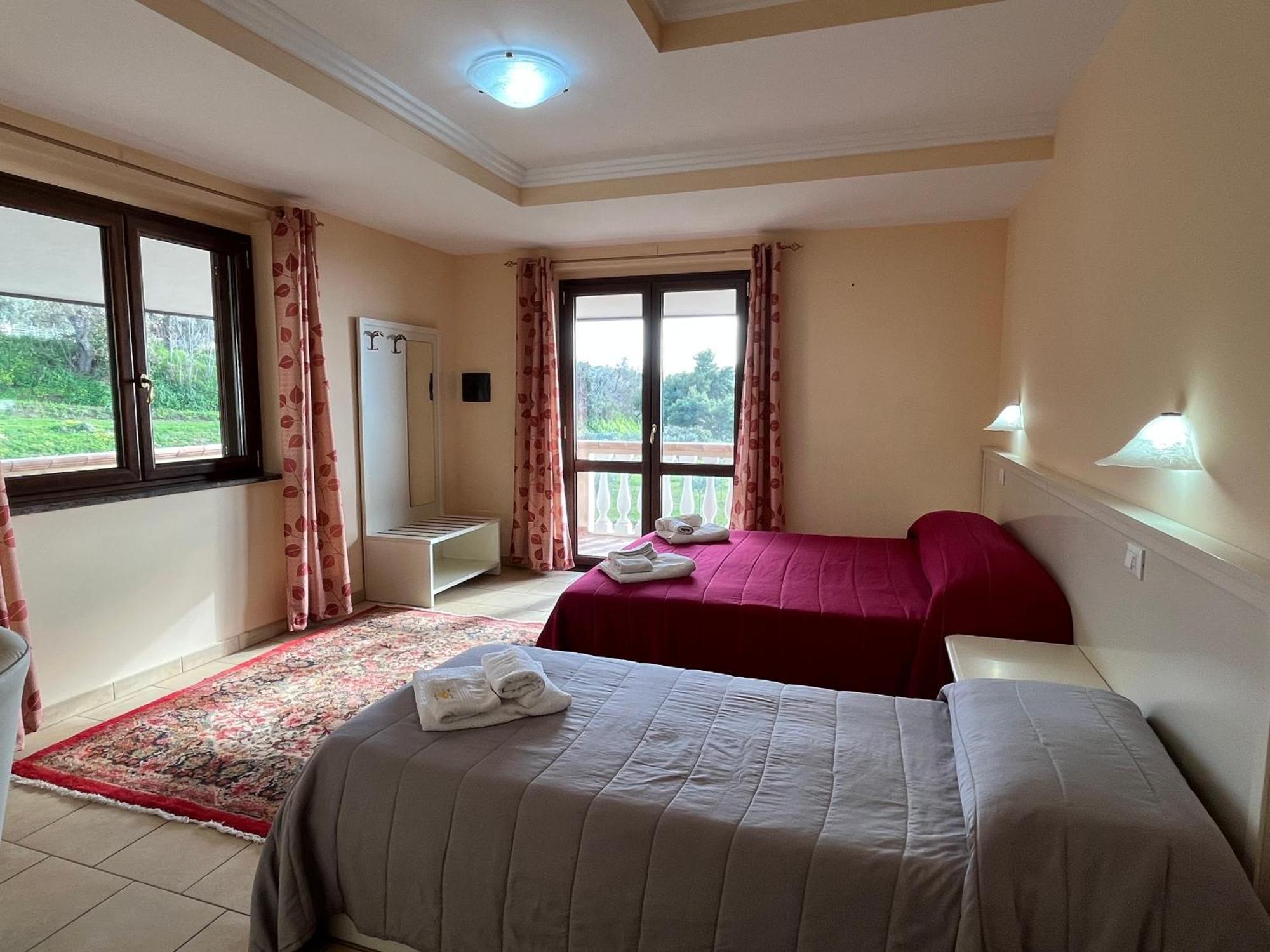 Hotel Residenza Domus Aurea Tropea- Vista Mare à Santa Domenica  Extérieur photo